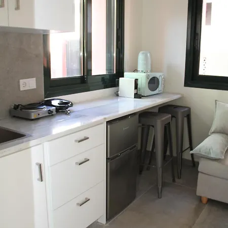 Apartment Warm For 3 By Mps Pírgos